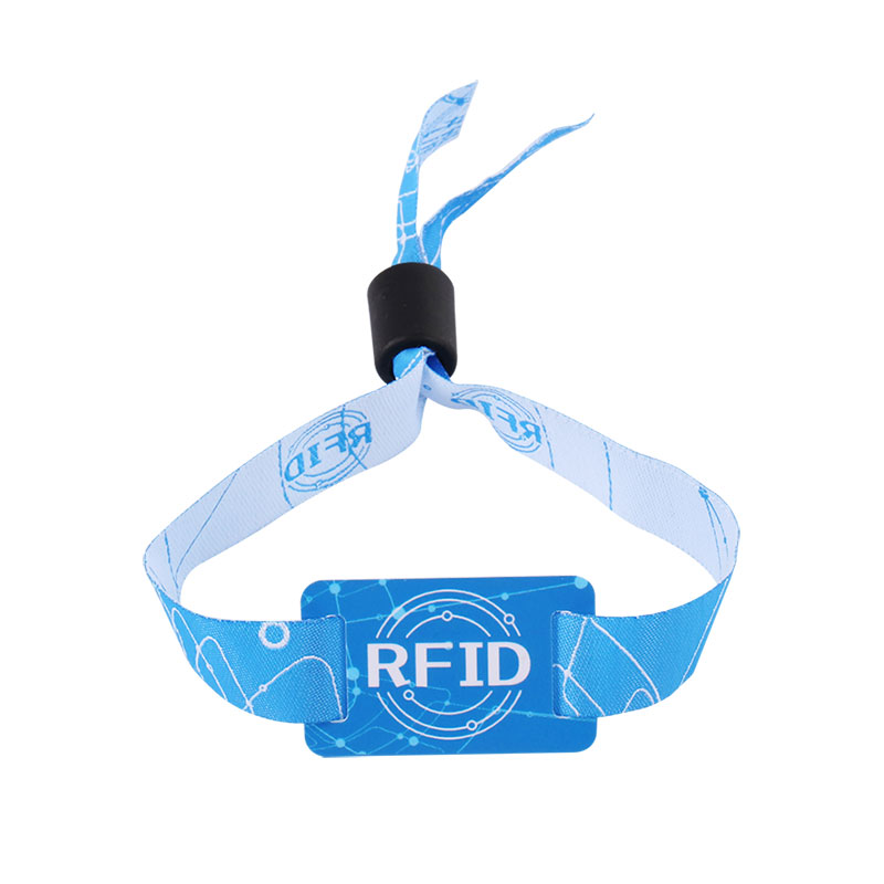 Is a Nylon RFID Wristband With a 13.56MHz IC Chip Comfortable for All-Day Event Use