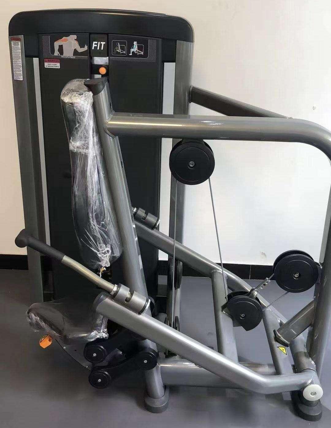Tricep Press Machine