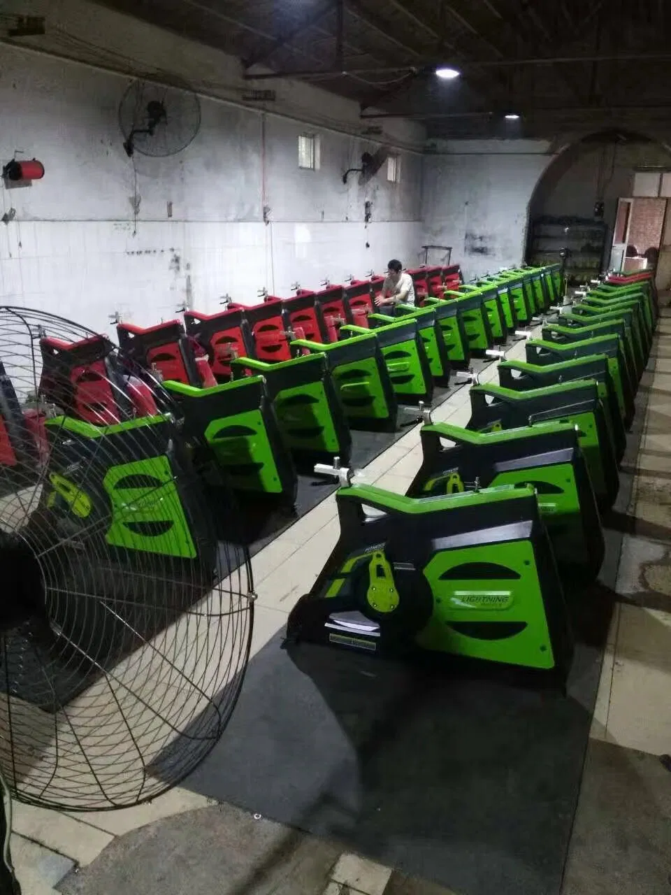 Oushang Fitness Gym Equipment Cardio Machine Spinning Bike Osm-5800