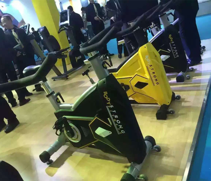 Professional Gym Exercise Equipment Commercial Spinning Bike Price